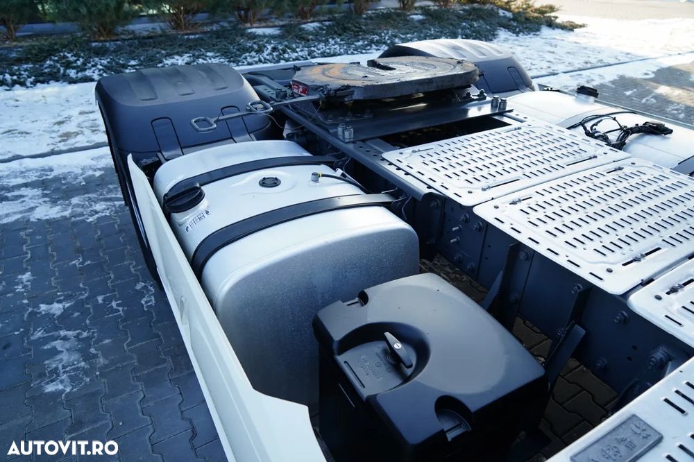 DAF XF 530 / RETARDER / I-PARK COOL / CABINĂ SUPER SPACE / - 17