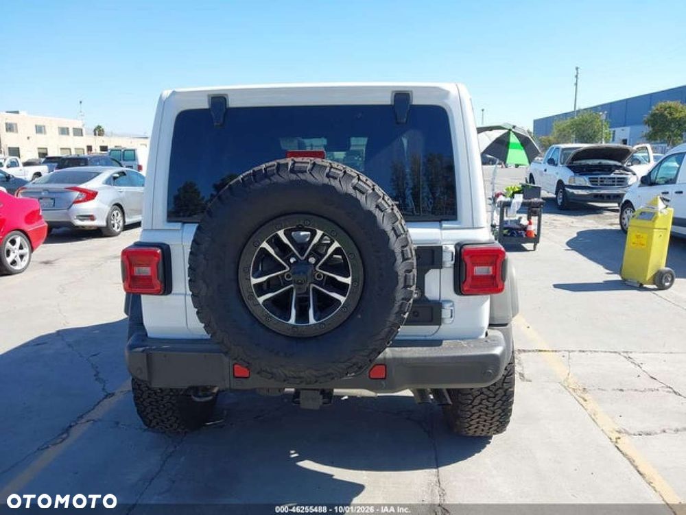 Jeep Wrangler - 5