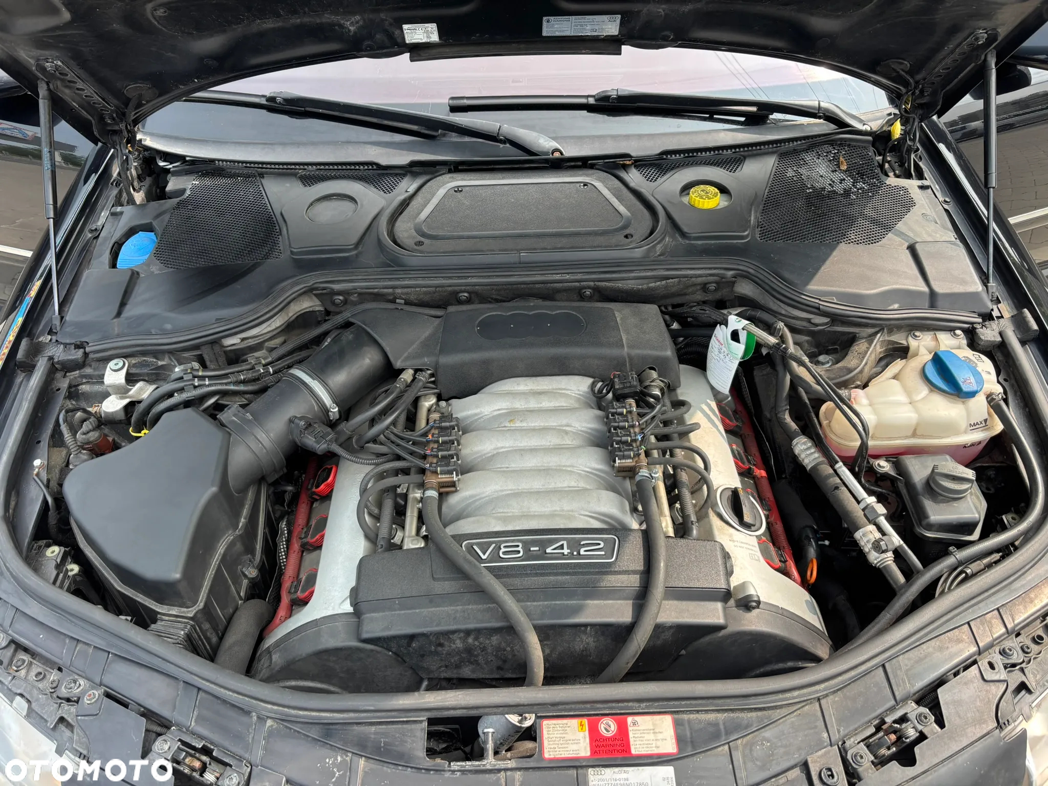 Audi A8 4.2 Quattro - 7