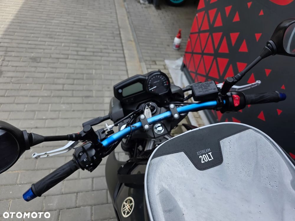 Yamaha XJ - 17