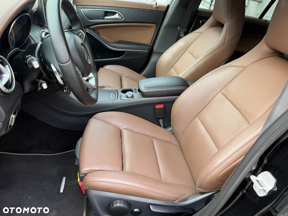 Mercedes-Benz CLA 220 d 7G-DCT AMG Line - 26