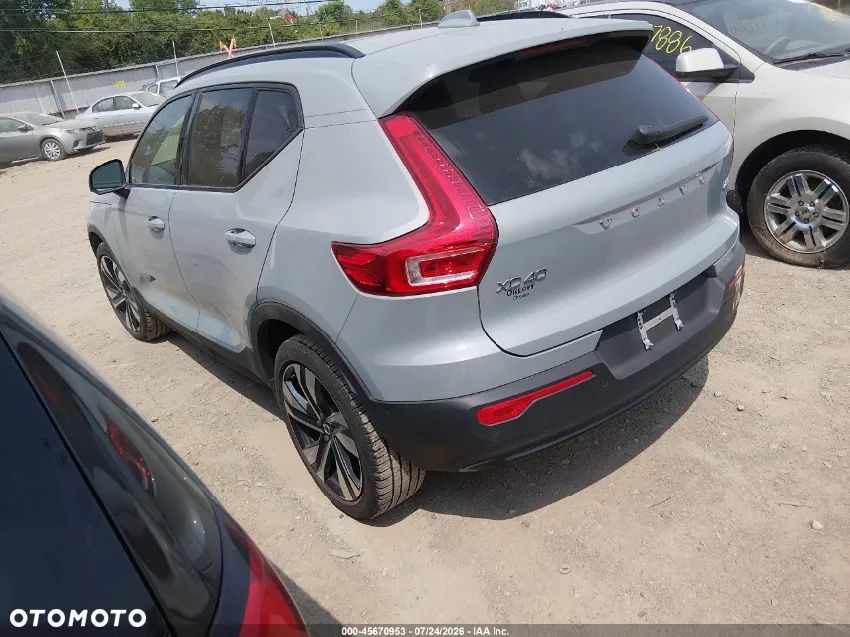 Volvo XC 40 B5 B AWD Ultimate Dark - 4