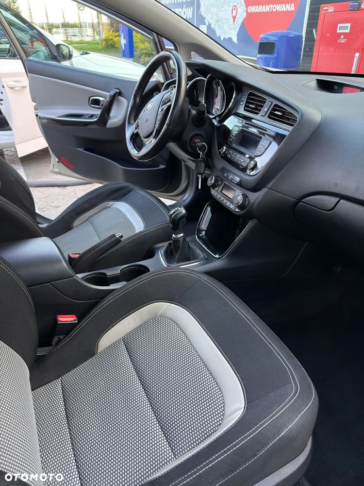 Kia Ceed 1.6 CRDi L - 14