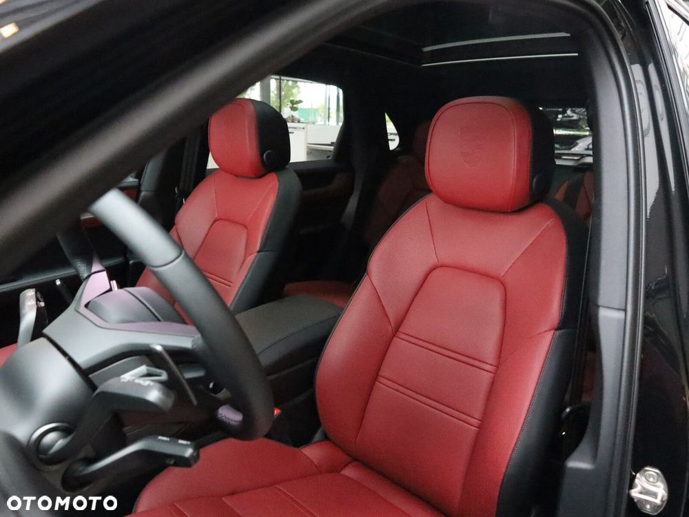 Porsche Cayenne - 10