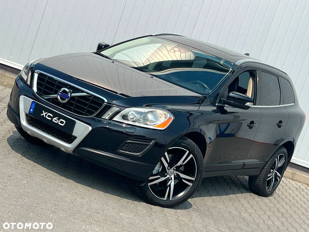 Volvo XC 60 T5 Summum - 1