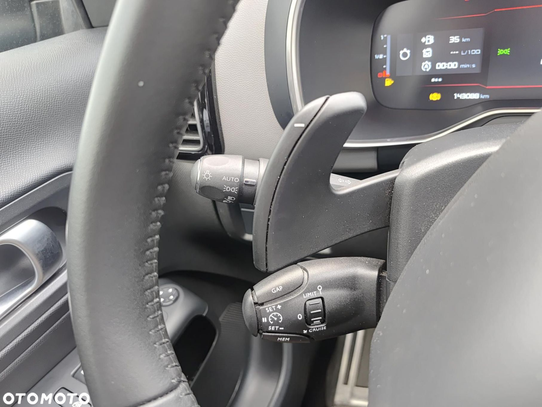 Citroën C5 Aircross 1.6 PureTech Shine EAT8 - 26