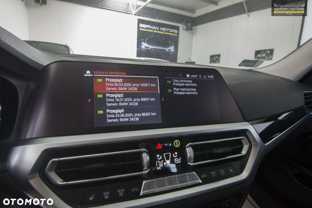 BMW Seria 3 318i Sport Line - 34