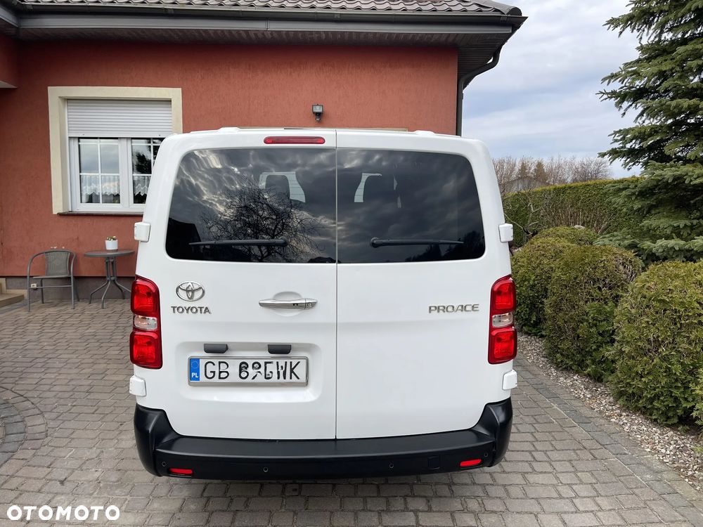 Toyota ProAce Kombi D-4D Long 2,8t - 5