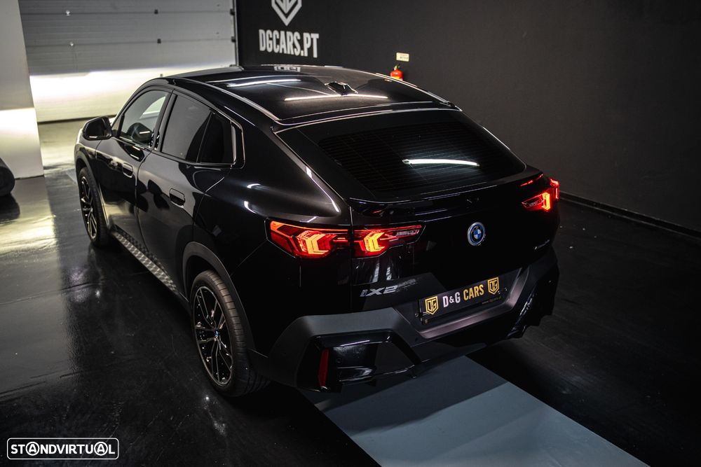 BMW iX2 eDrive20 - 3