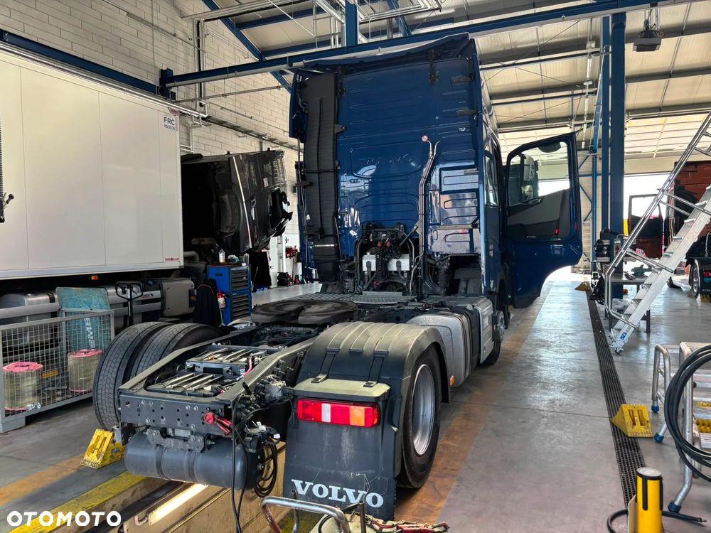 Volvo ***2025 FH460 LNG Globetrotter XL SALON POLSKA*** - 11