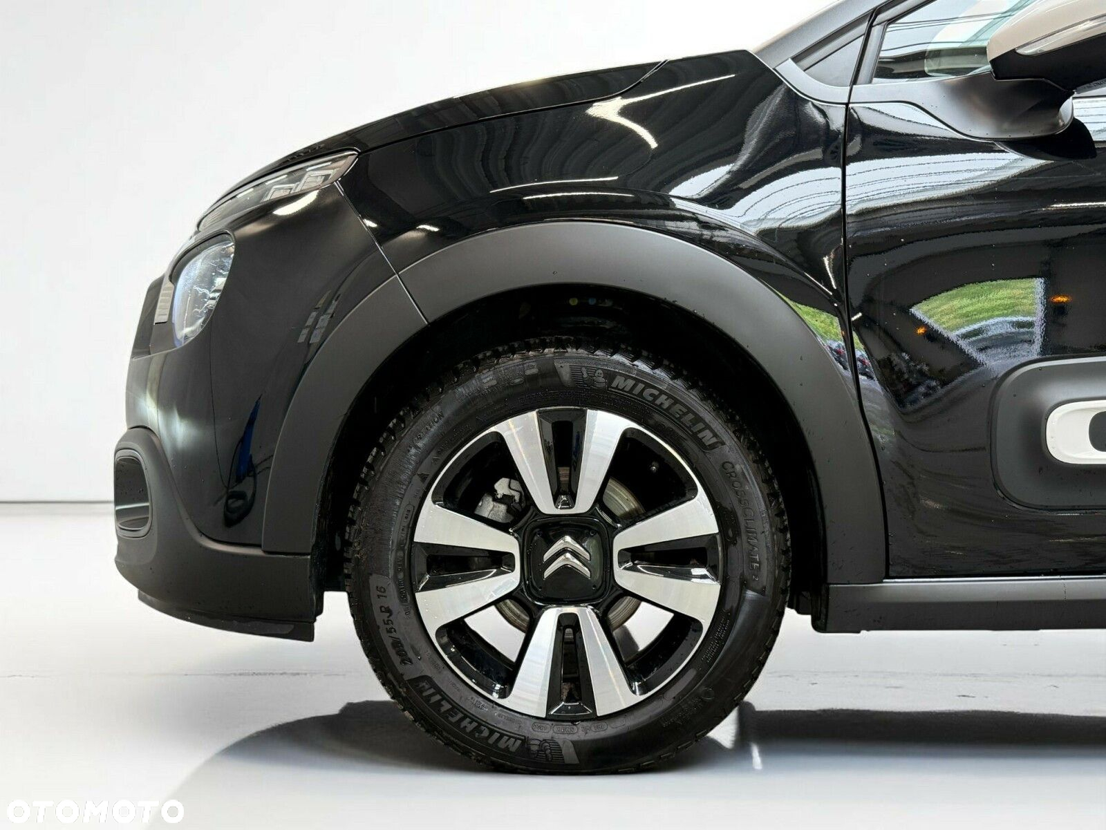Citroën C3 1.2 PureTech Shine EAT6 - 11