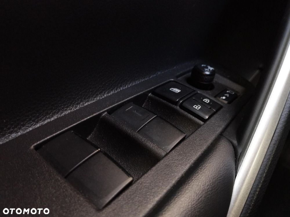 Toyota Corolla Cross - 15