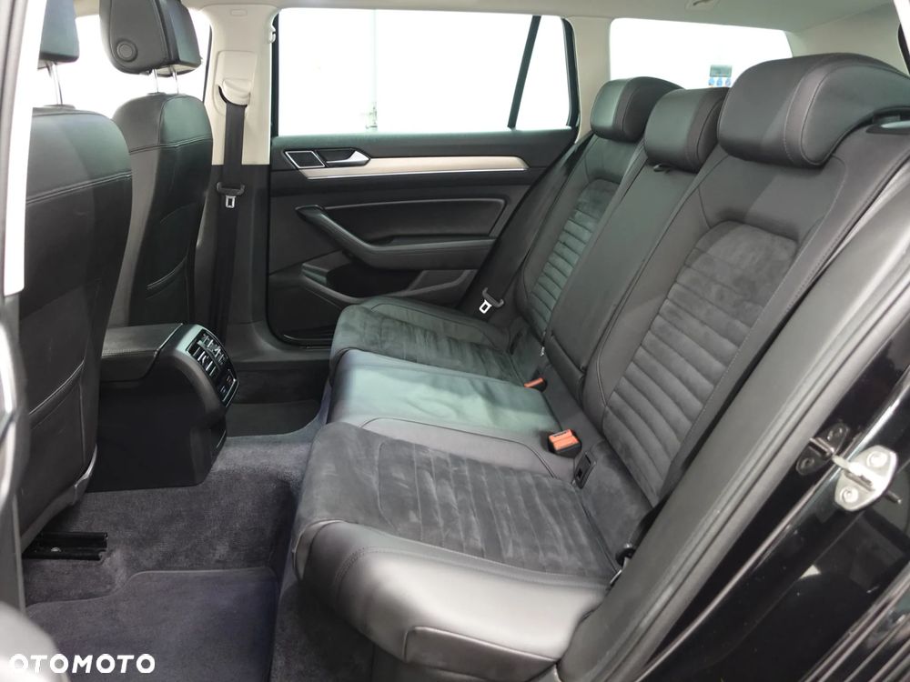 Volkswagen Passat 2.0 TDI SCR DSG Highline - 19