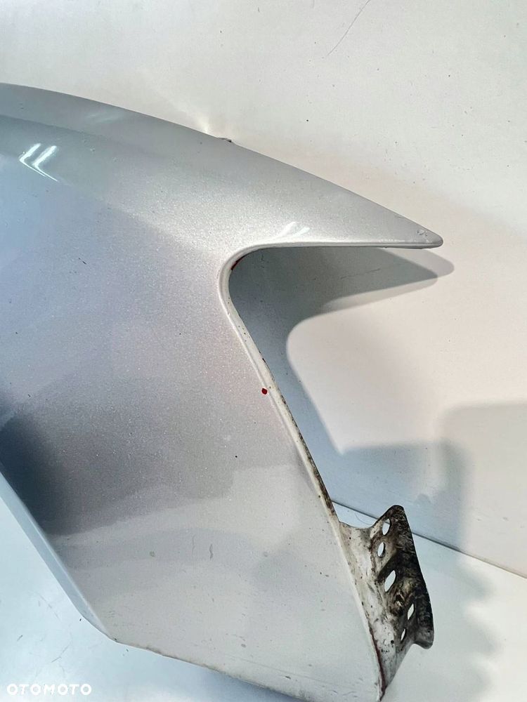 BŁOTNIK PRAWY PRZÓD W KOLOR LX7W Audi A5 8T 8F 2010 - 9