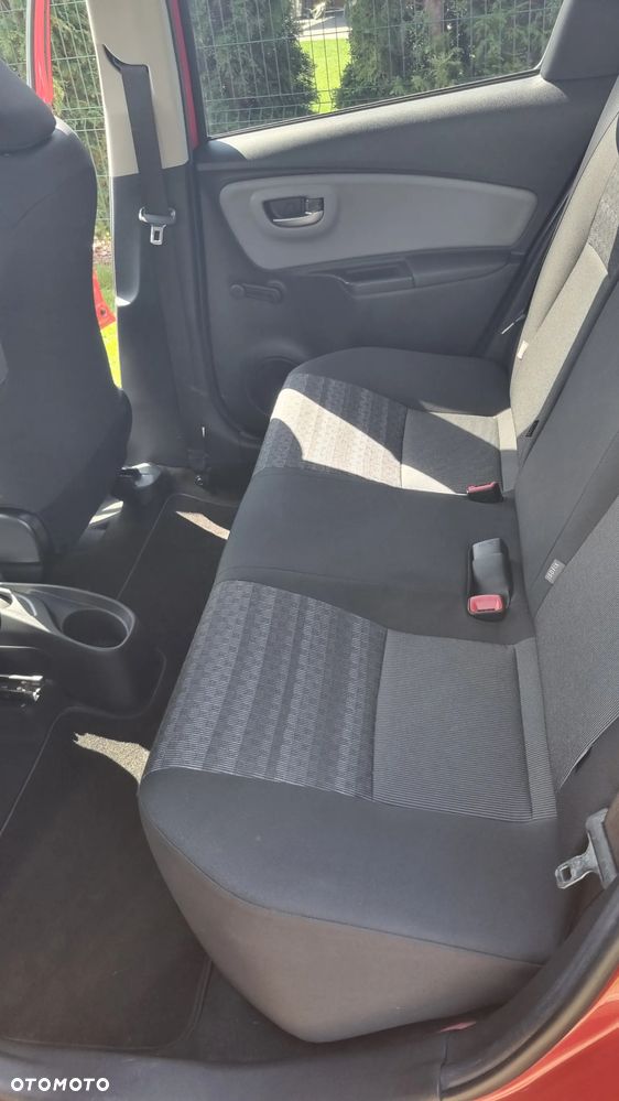 Toyota Yaris 1.0 VVT-i Comfort mit Design-Paket - 5