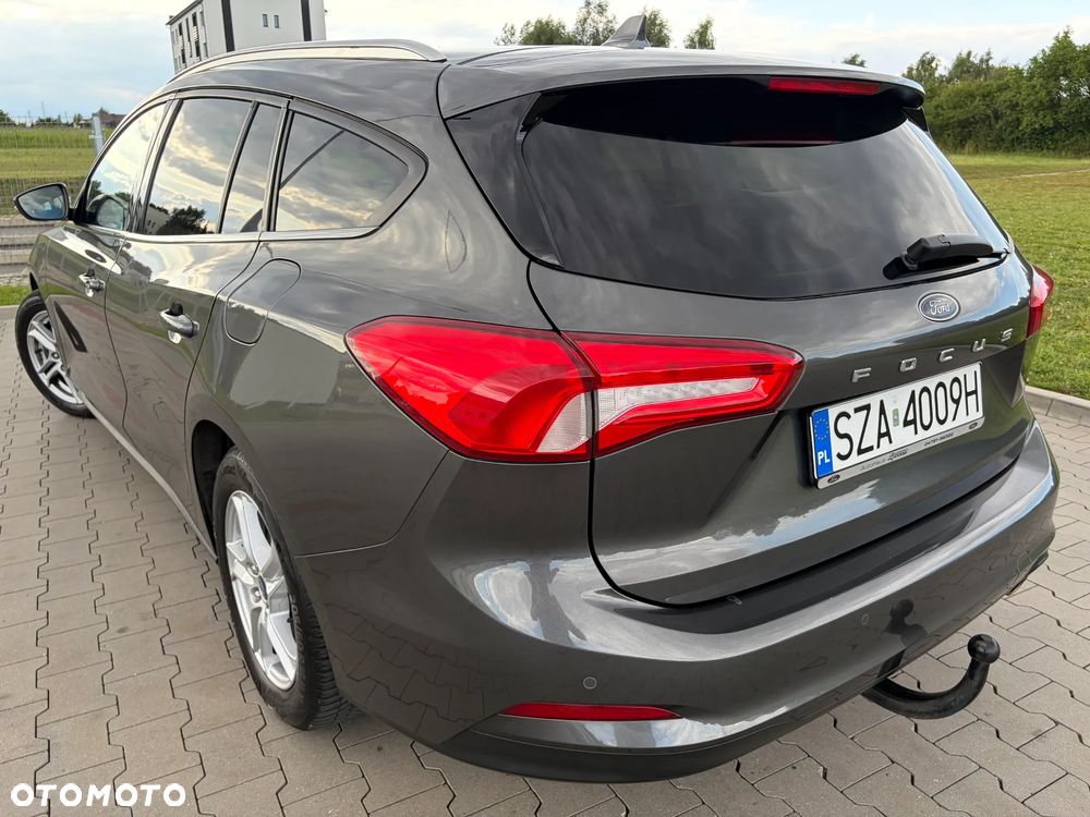Ford Focus 1.5 EcoBlue Start-Stopp-System TITANIUM DESIGN - 17