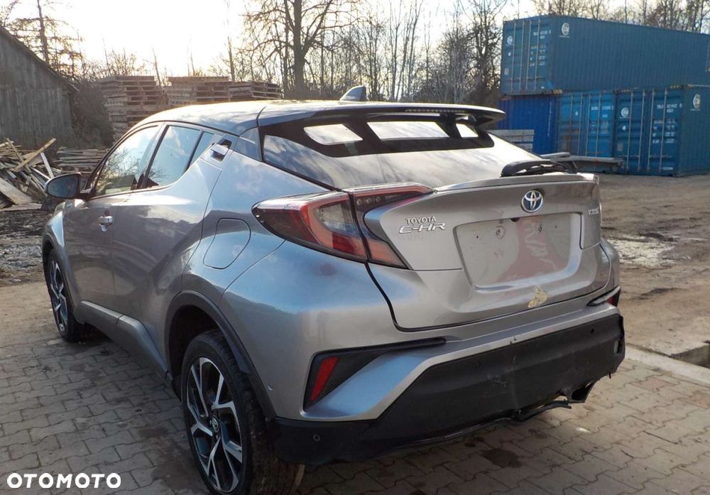 Toyota C-HR - 14