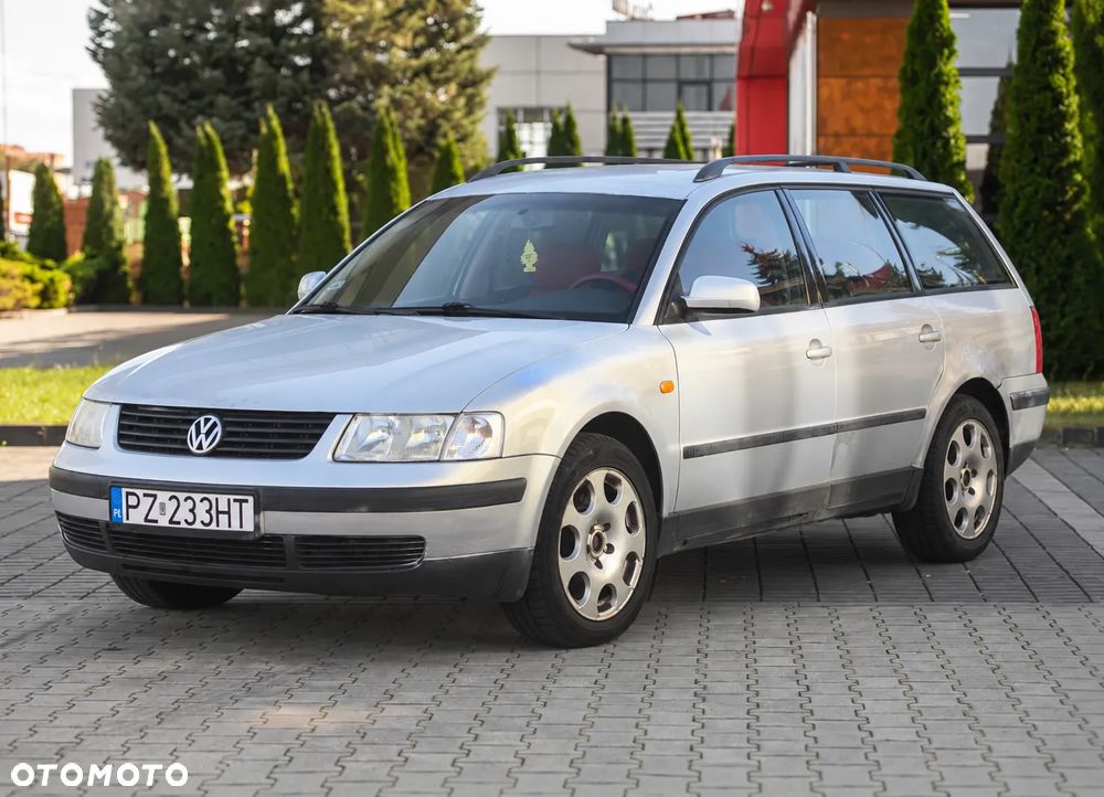 Volkswagen Passat 1.8 Comfortline - 1