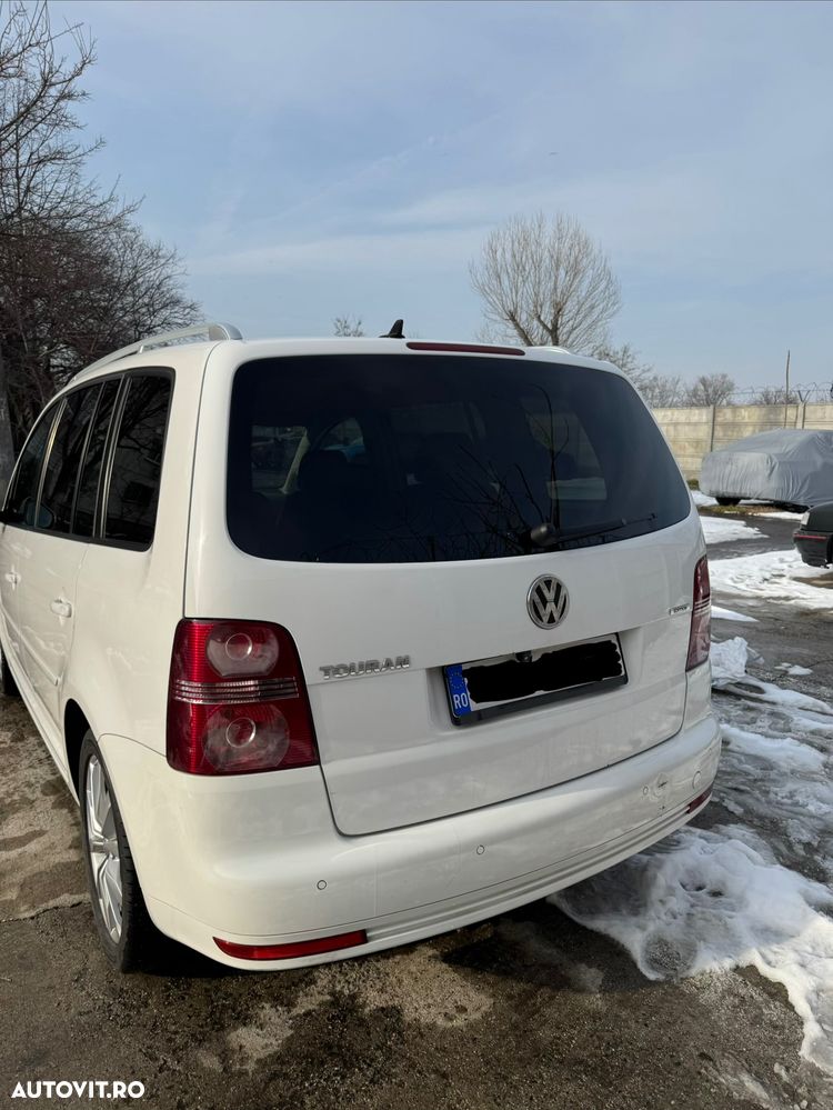 Volkswagen Touran 2.0 TDI DPF R-Line Edition - 6