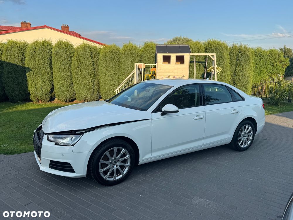Audi A4 Limousine 2.0 TFSI ultra S tronic - 27