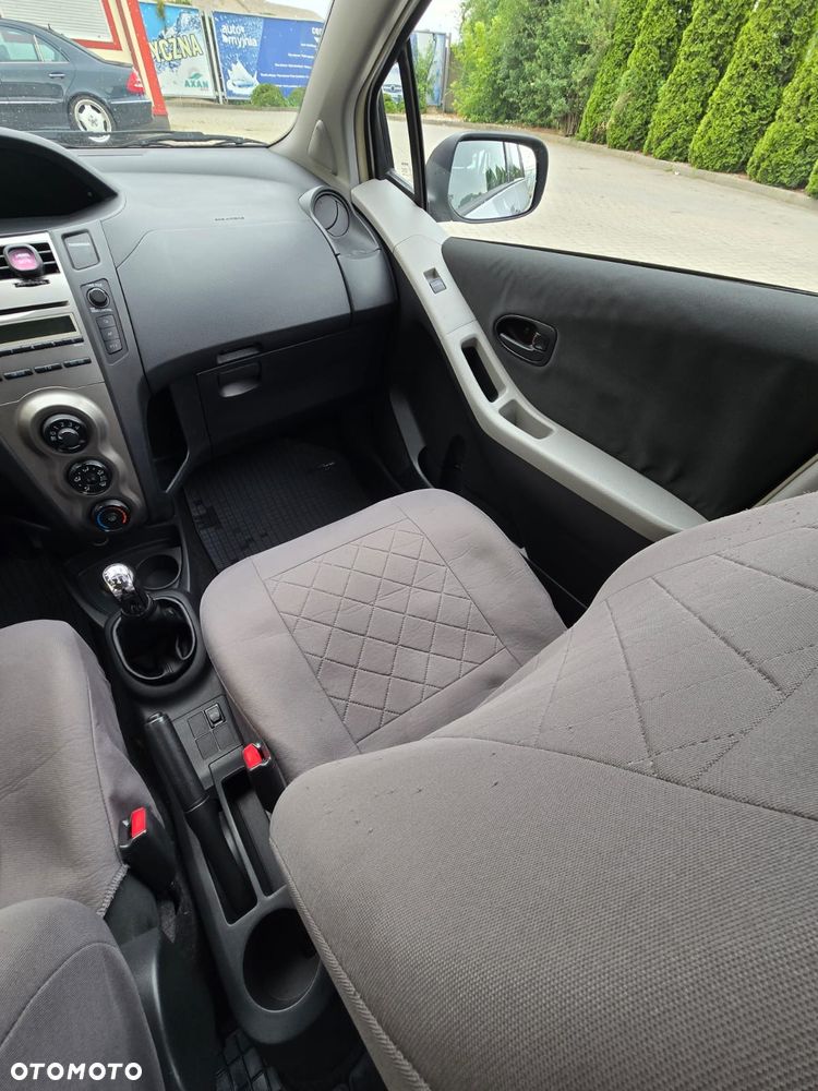 Toyota Yaris 1.0 Active - 15