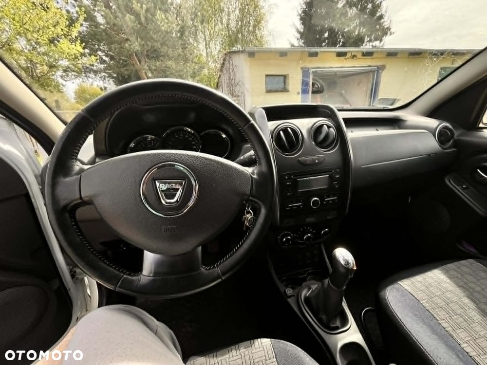 Dacia Duster 1.6 - 10