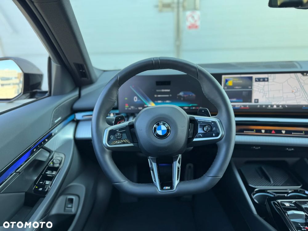 BMW Seria 5 540d xDrive mHEV M Sport - 11