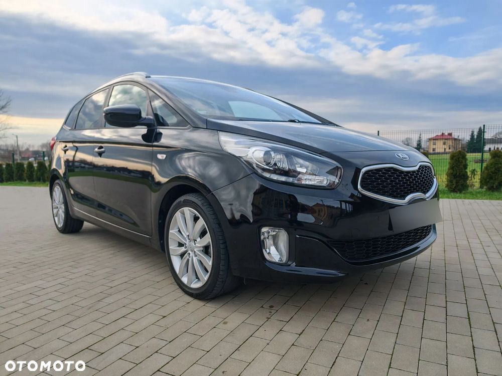 Kia Carens 1.7 CRDi 141 Dream-Team Edition - 13