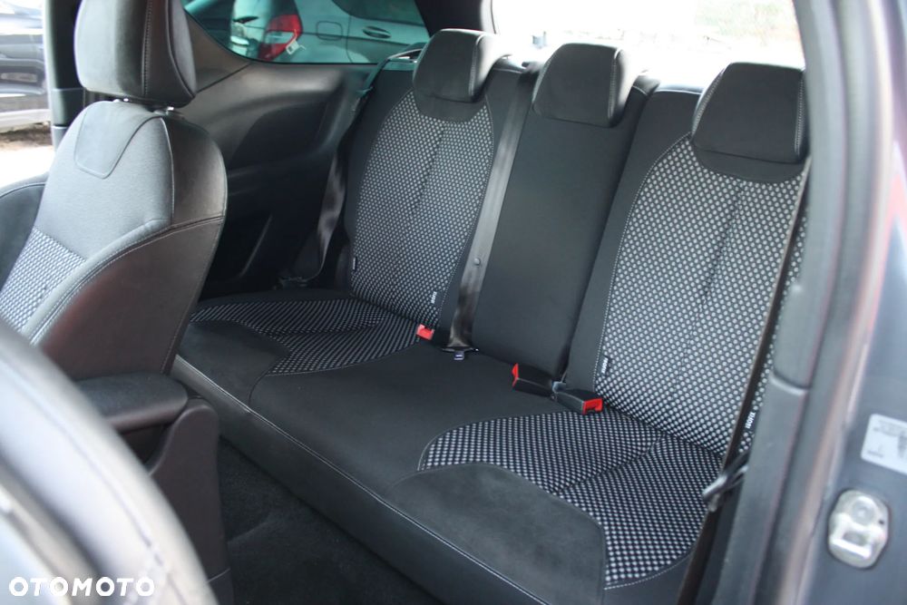 Citroën DS3 1.6 THP SportChic - 25