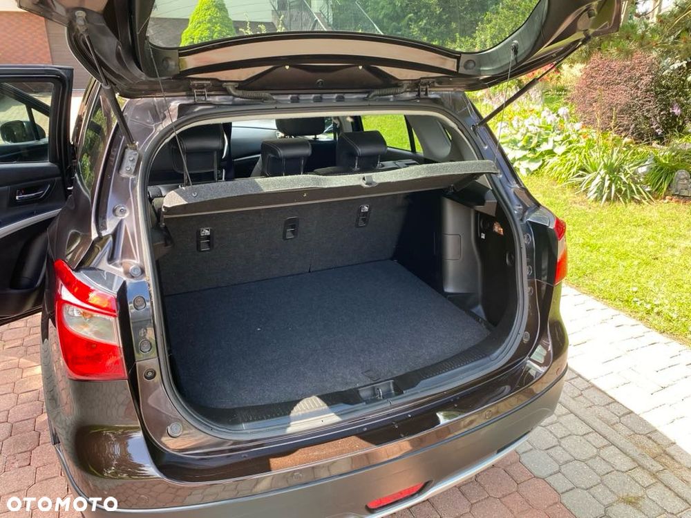 Suzuki SX4 S-Cross 1.6 DDiS Premium Plus - 16