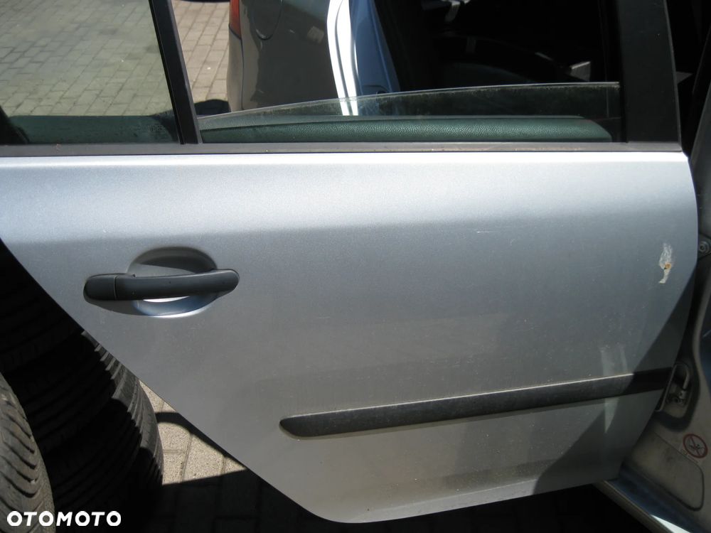 golf 5 drzwi la7w - 1