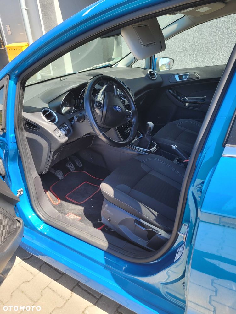 Ford Fiesta - 5