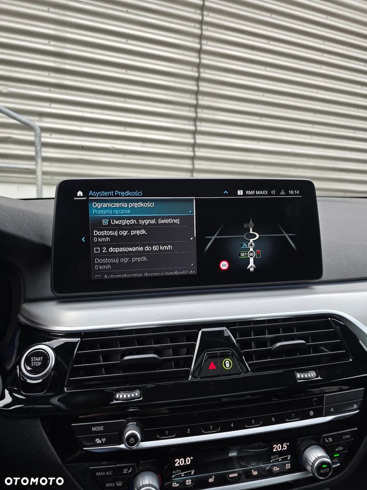 BMW Seria 5 530e M Sport sport - 28