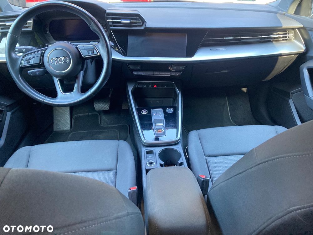 Audi A3 Limousine 35 TFSI Sport S tronic - 10