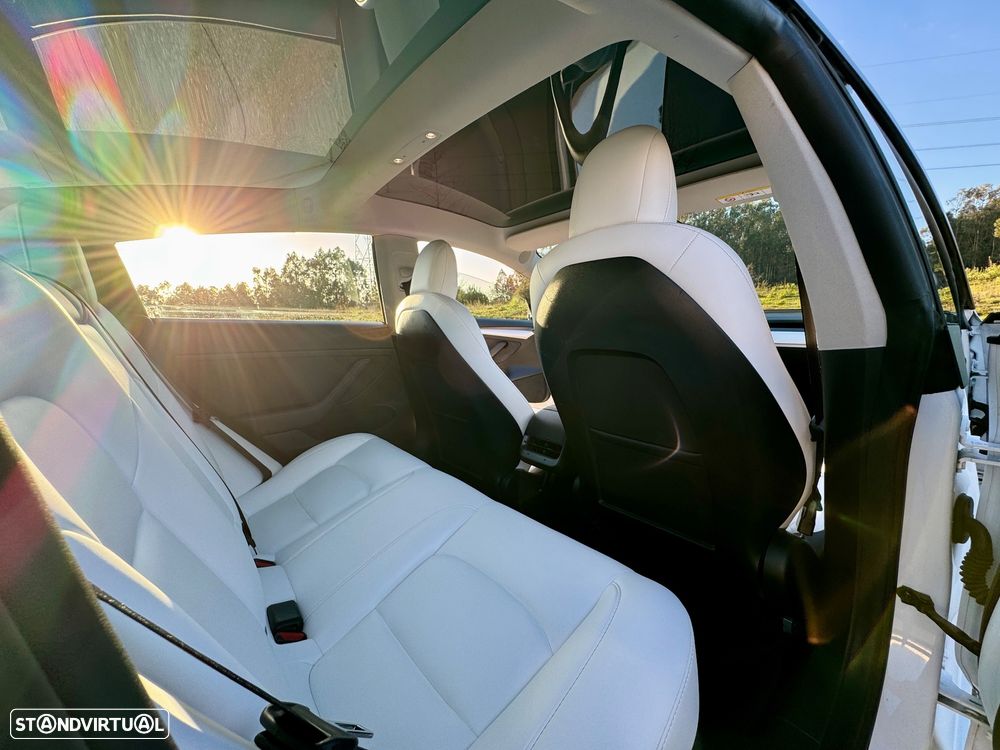 Tesla Model 3 Performance Dual Motor AWD - 28