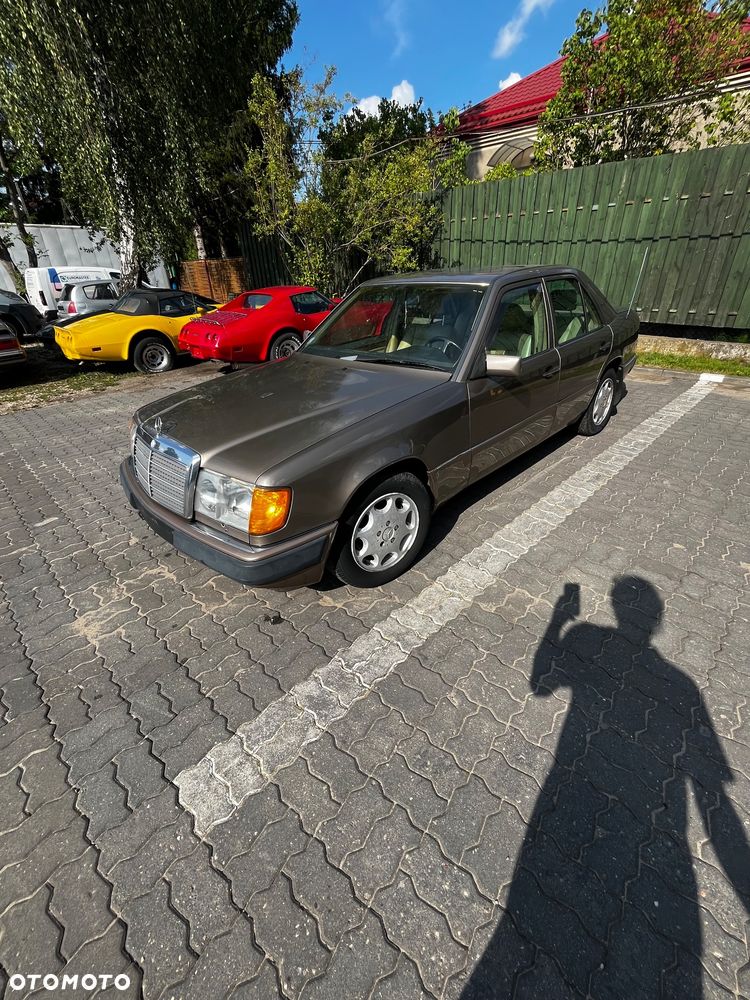 Mercedes-Benz W124 (1984-1993) - 10