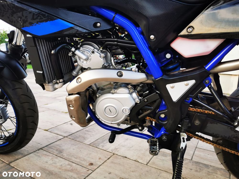 Yamaha WR - 10