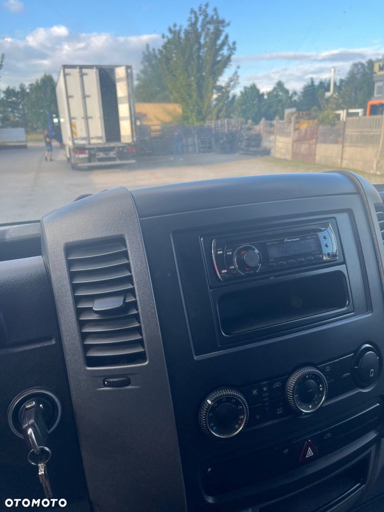 Volkswagen Crafter - 11