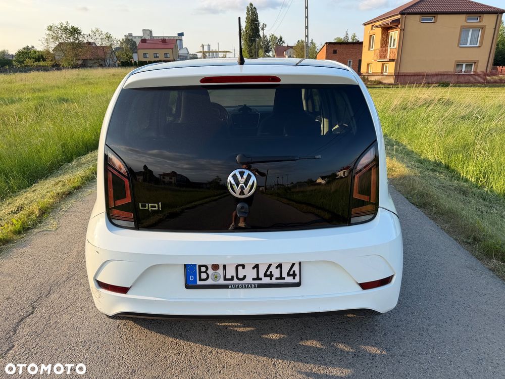 Volkswagen up! - 4