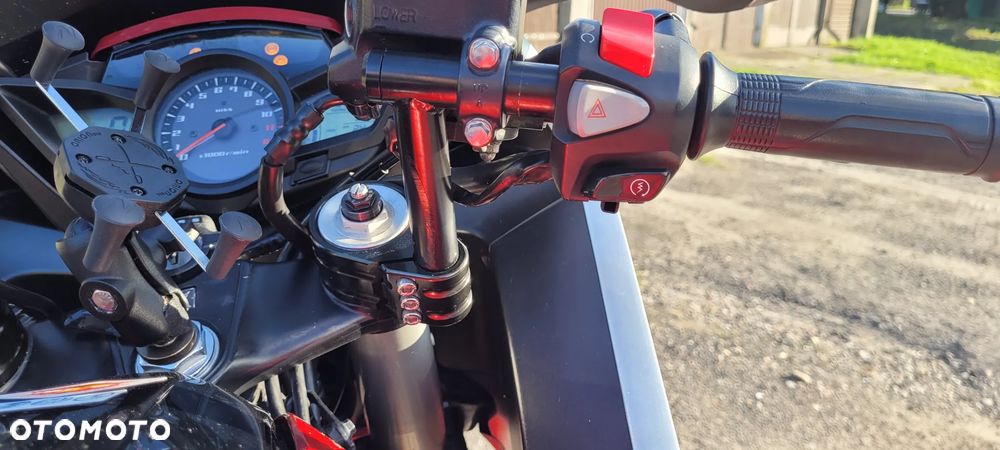 Honda VFR - 17