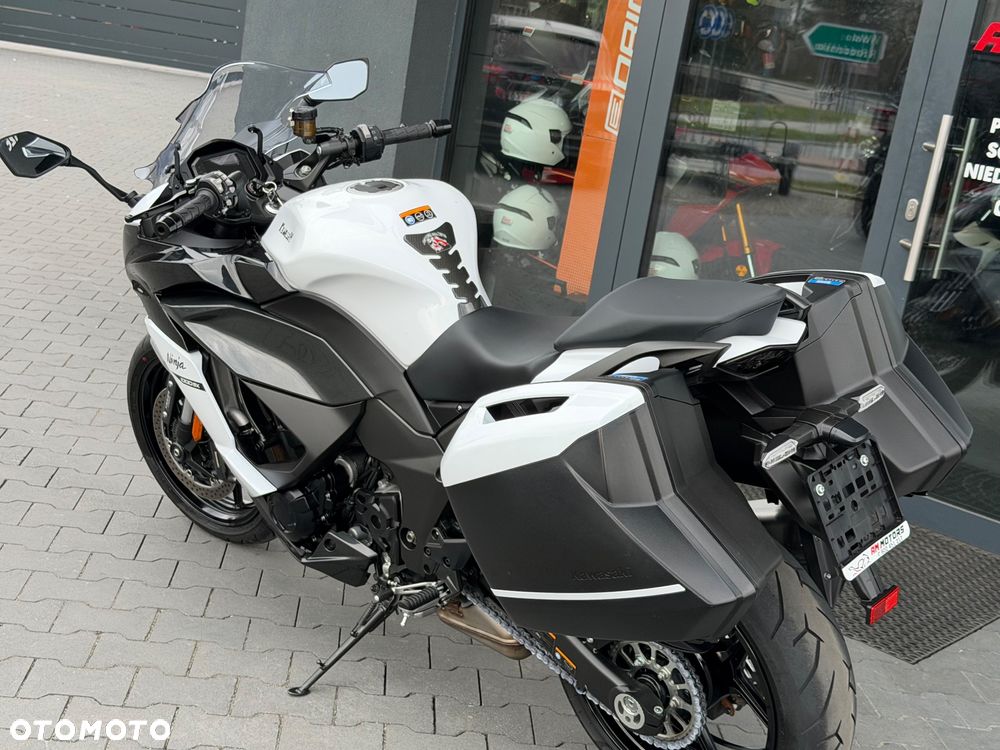 Kawasaki Ninja 1000 SX - 31