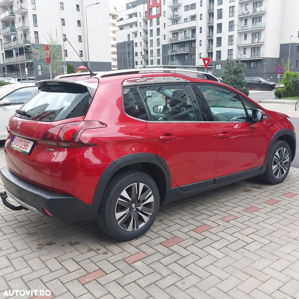 Peugeot 2008 PureTech 110 Stop&Start EAT6 Allure - 4