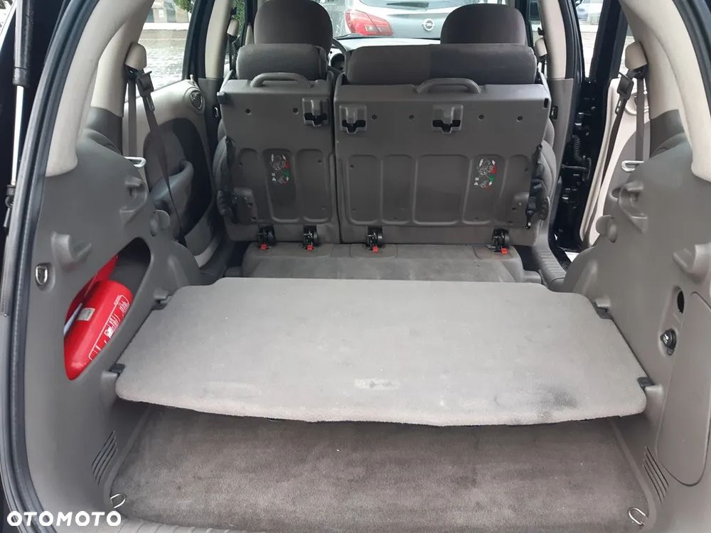 Chrysler PT Cruiser - 13