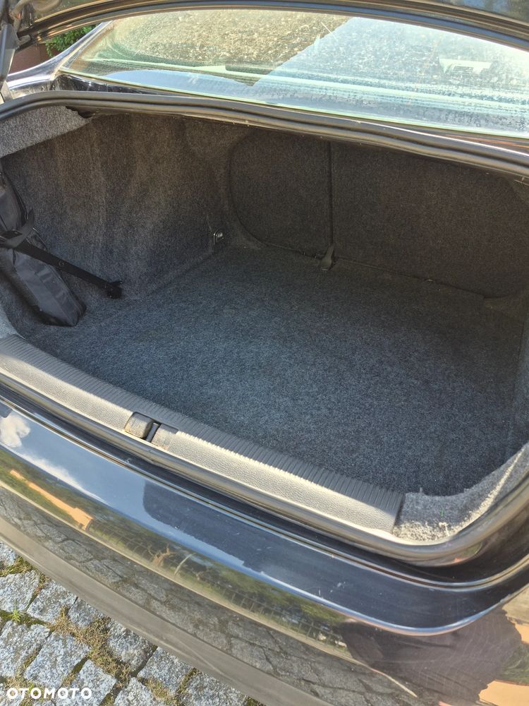 Volkswagen Jetta - 9