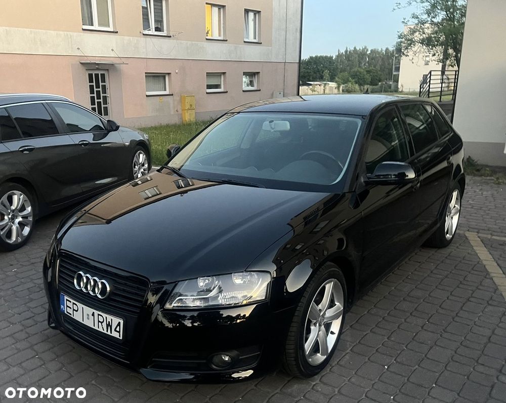 Audi A3 Sportback - 2