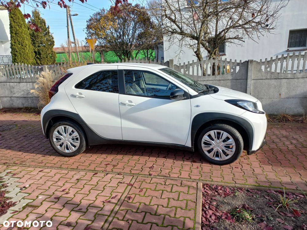 Toyota Aygo X 1.0 VVT-i Executive - 4
