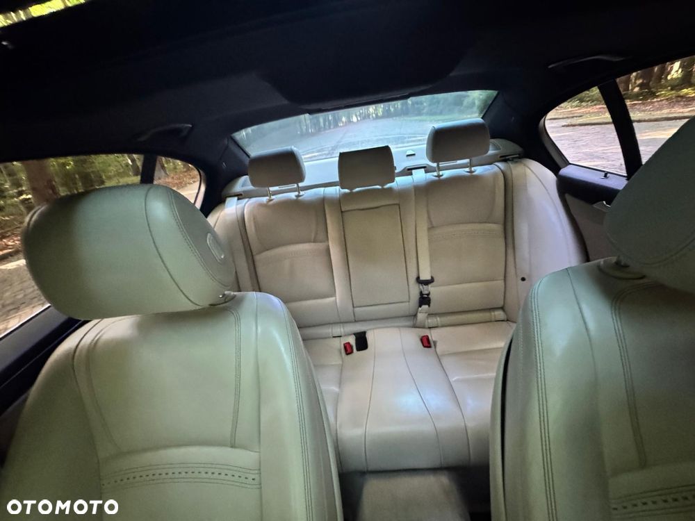 BMW Seria 5 520d Modern Line - 28