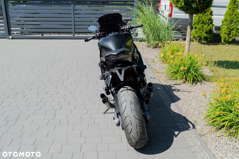 Kawasaki Ninja 1000 SX - 10