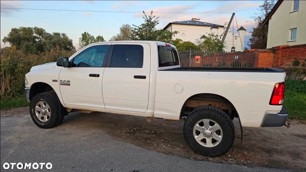 Dodge RAM - 4