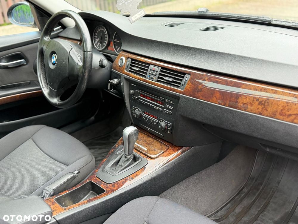 BMW Seria 3 - 22